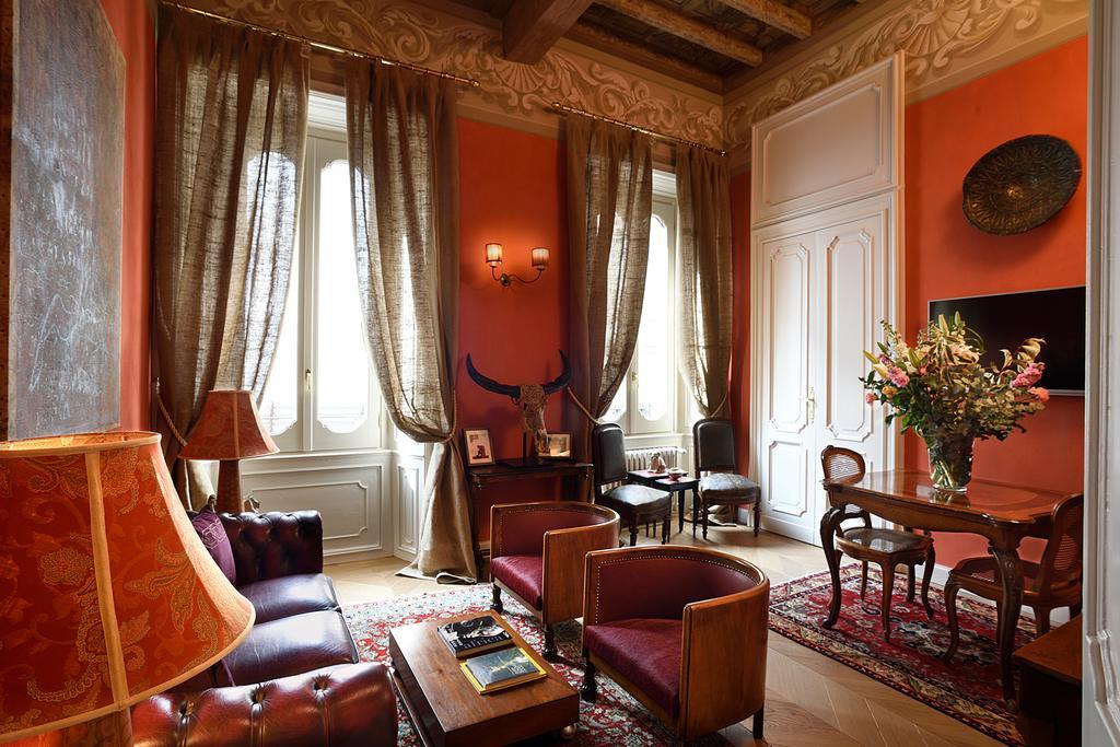 Hemeras Boutique Homes - 4 Luxury Suites In Milan Fashion District Экстерьер фото